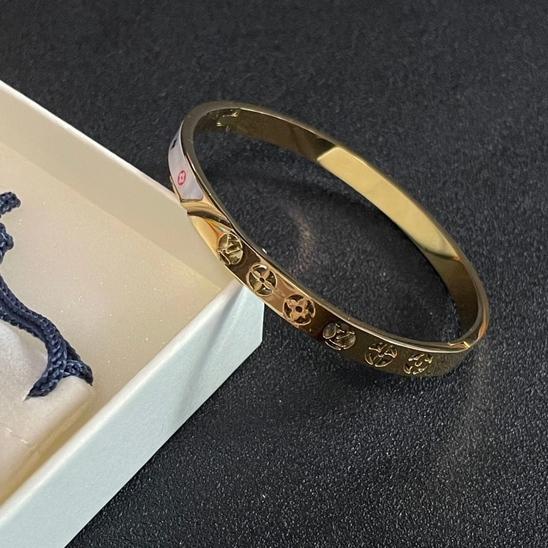 Louis Vuitton Bracelets Breathable 248255