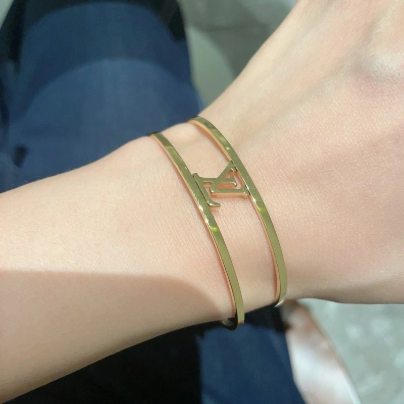 Louis Vuitton Bracelets Comfortable 248254