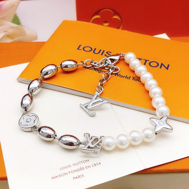 SmartChoice Louis Vuitton Bracelets 248236