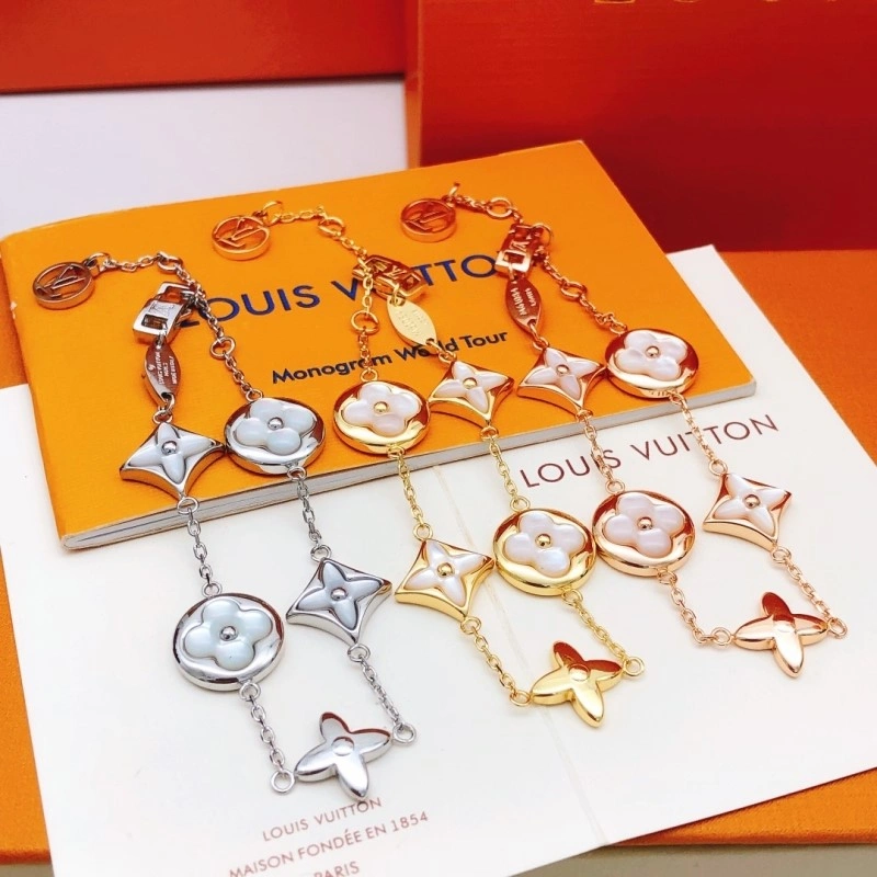 Louis Vuitton Bracelets SmartChoice 248247