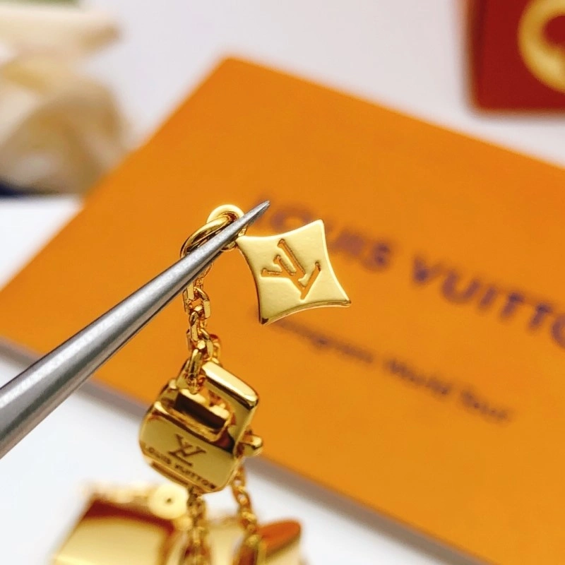 Louis Vuitton Bracelets Durable 248240