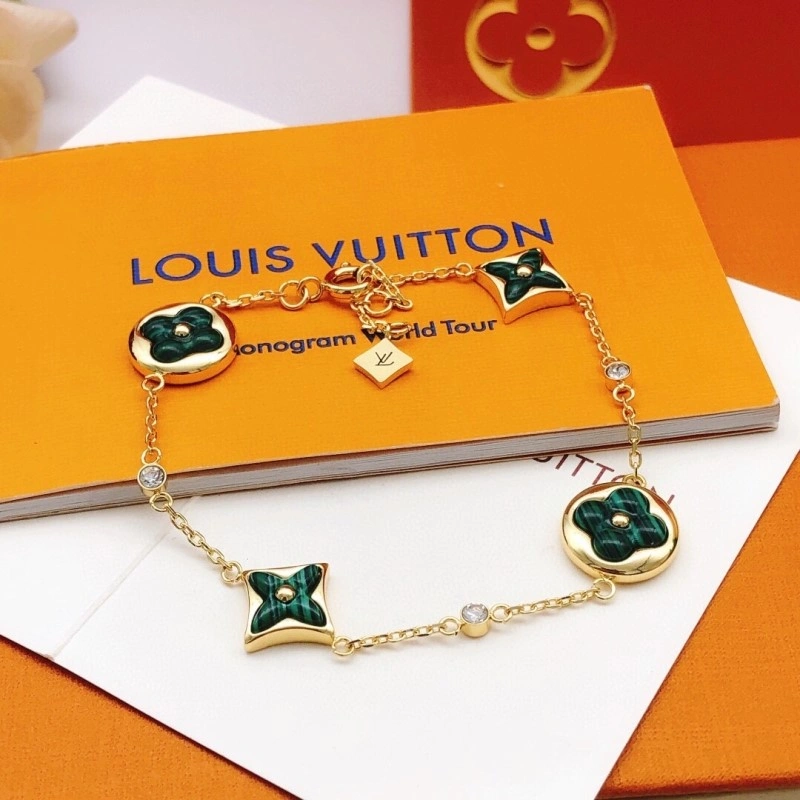 Breathable Louis Vuitton Bracelets 248243