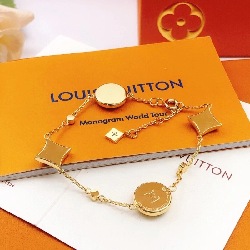 Breathable Louis Vuitton Bracelets 248243