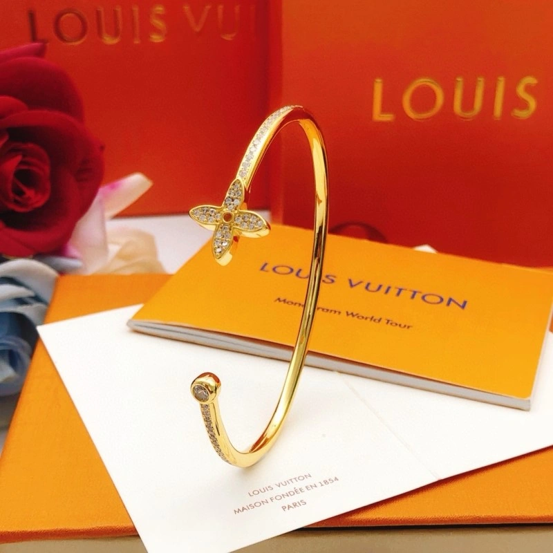 FashionForward Louis Vuitton Bracelets 248244