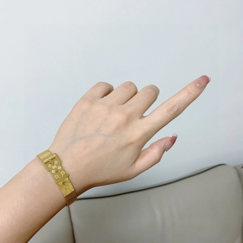 Louis Vuitton Bracelets Modern 248246