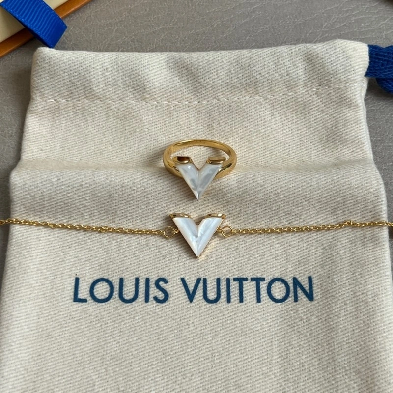 Louis Vuitton Bracelets BestValue 248231