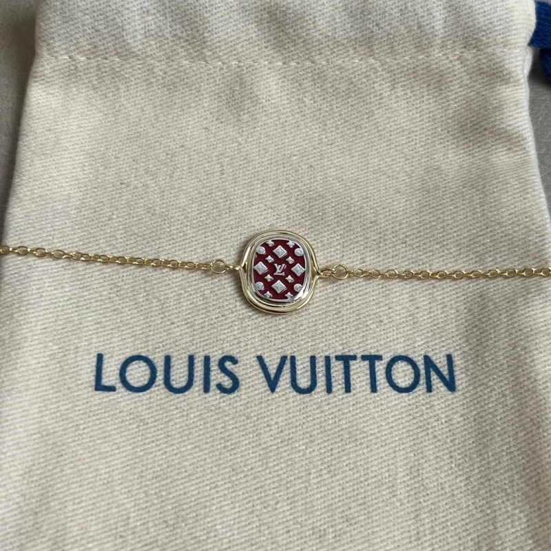 Chic Louis Vuitton Bracelets 248228