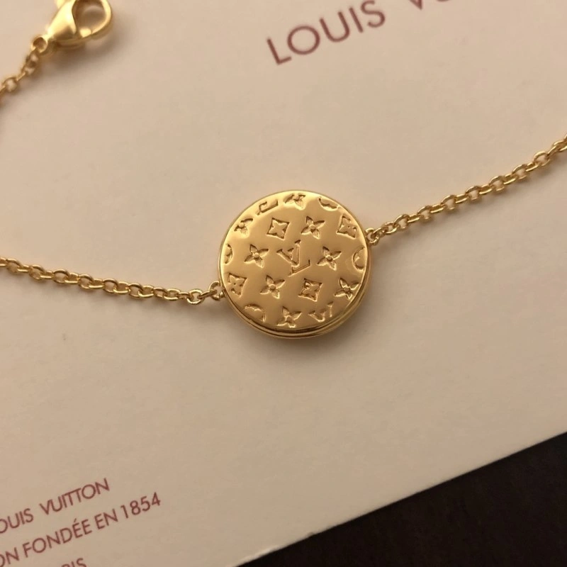 Cozy Louis Vuitton Bracelets 248233