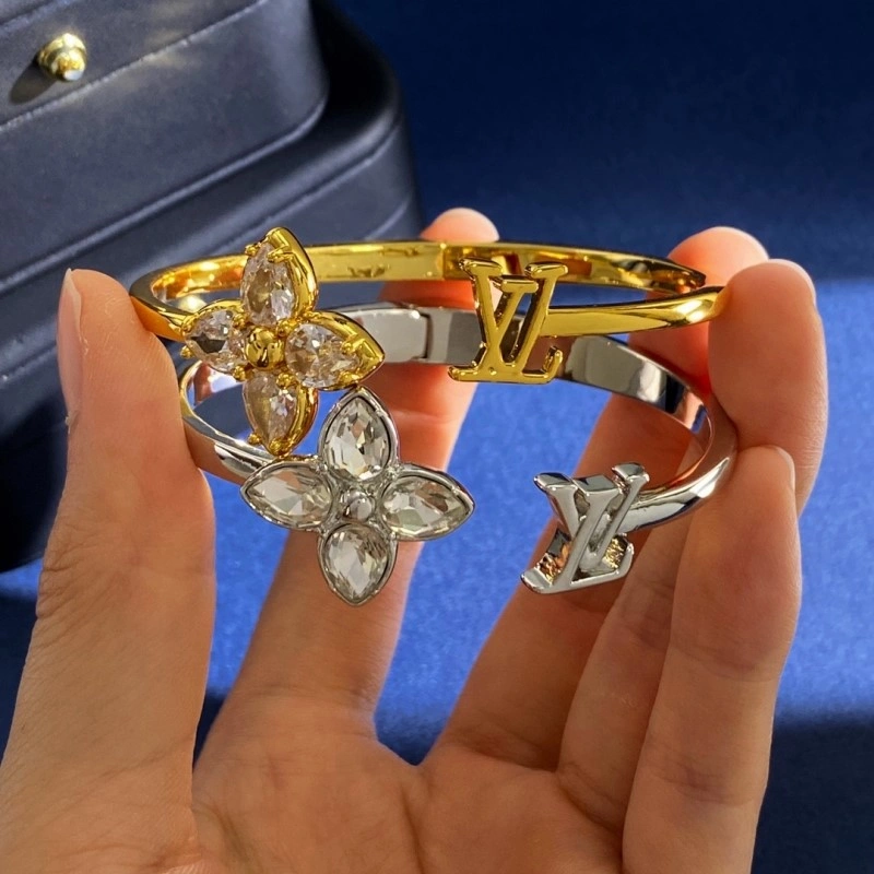 Louis Vuitton Bracelets SmoothTexture 248220
