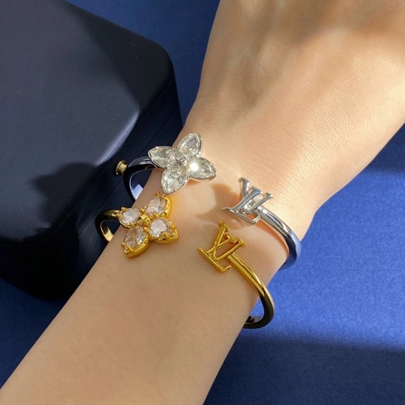 Louis Vuitton Bracelets SmoothTexture 248220