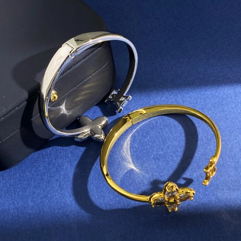Louis Vuitton Bracelets SmoothTexture 248220