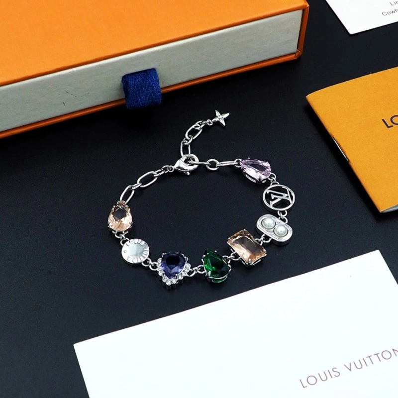 Modern Louis Vuitton Bracelets 248218