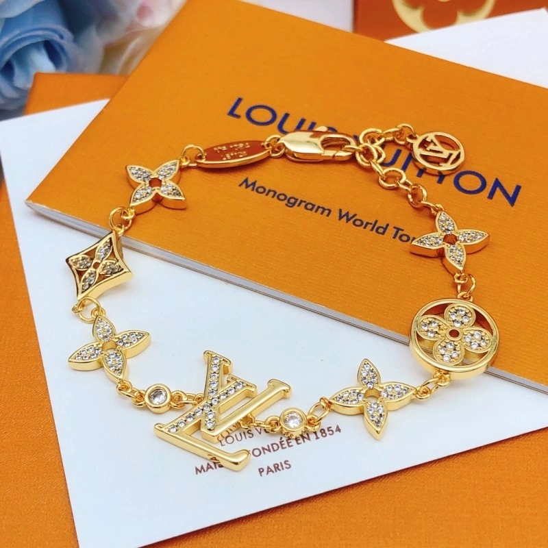 Elegant Louis Vuitton Bracelets 248209