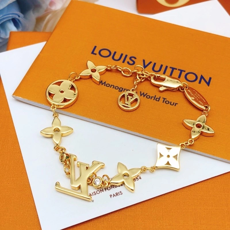 Elegant Louis Vuitton Bracelets 248209