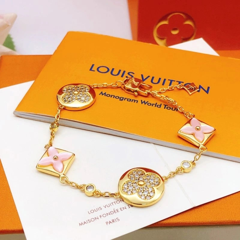 Louis Vuitton Bracelets WrinkleFree 248211