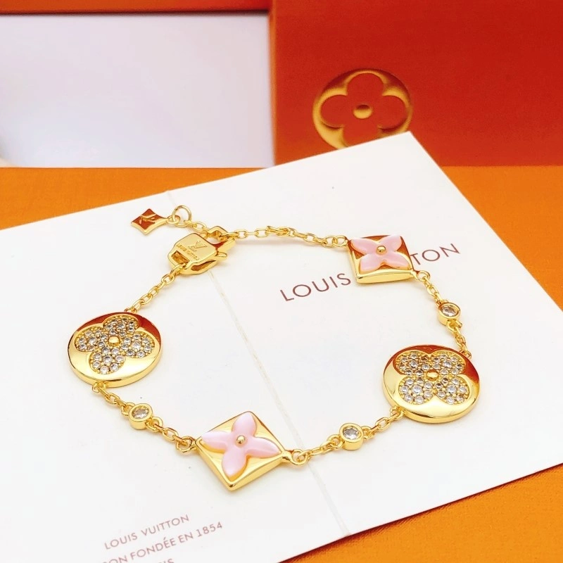 Louis Vuitton Bracelets WrinkleFree 248211