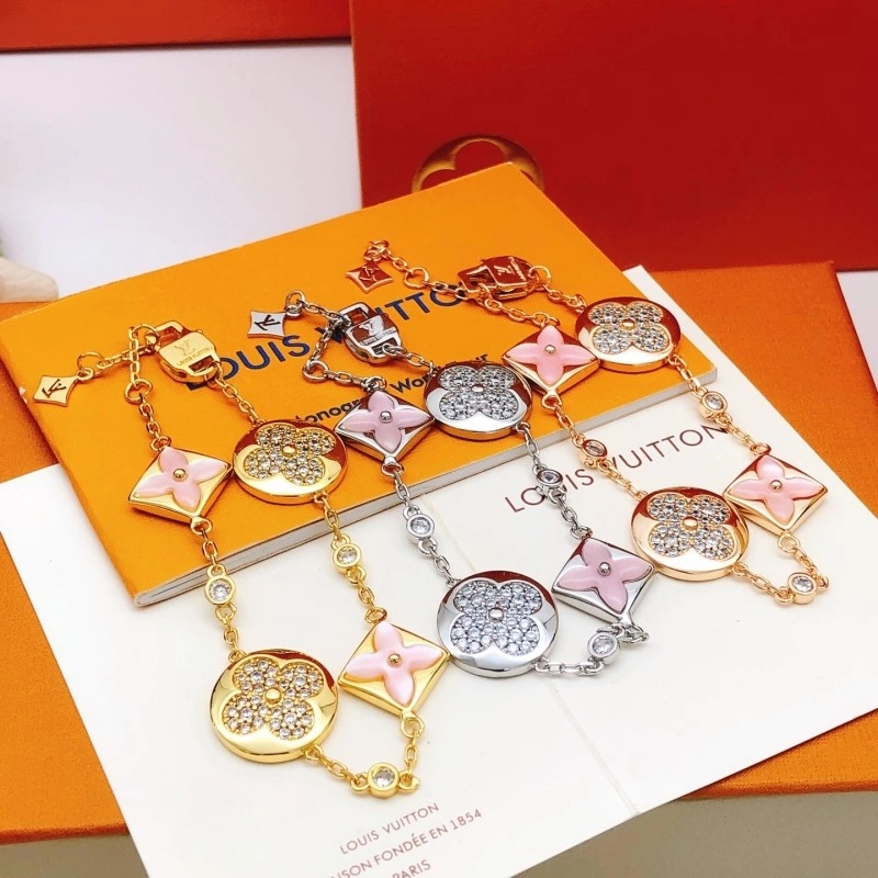 Louis Vuitton Bracelets WrinkleFree 248211