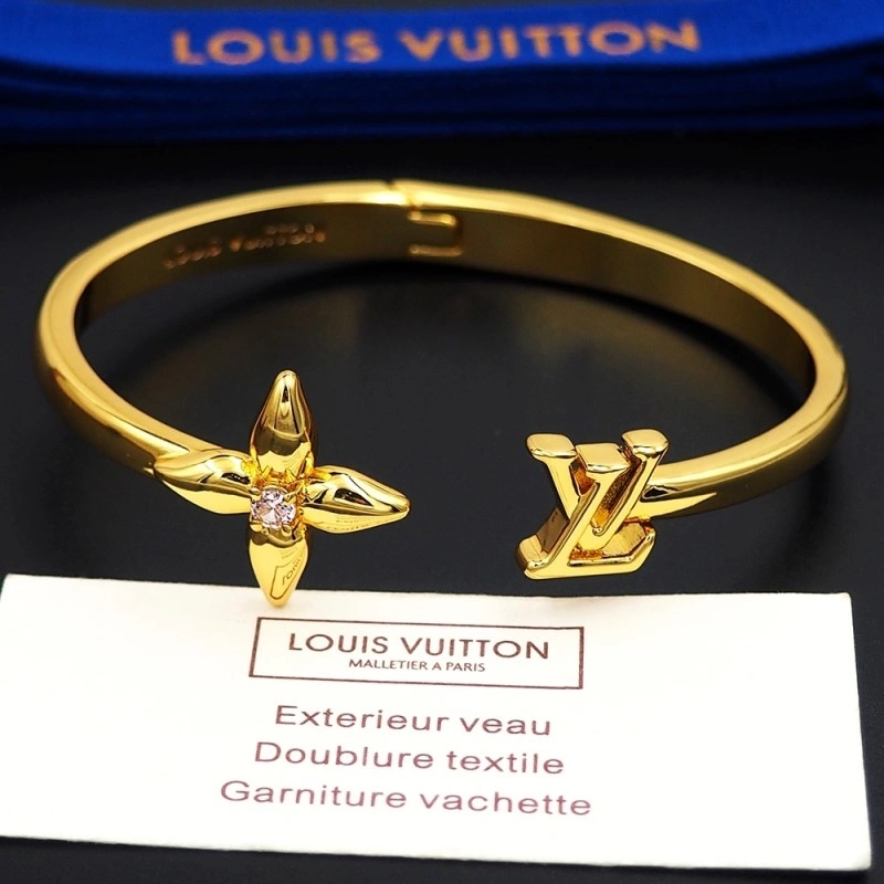 Louis Vuitton Bracelets SmoothTexture 248208