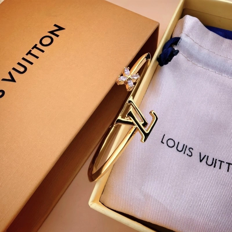Louis Vuitton Bracelets EasyCare 248181