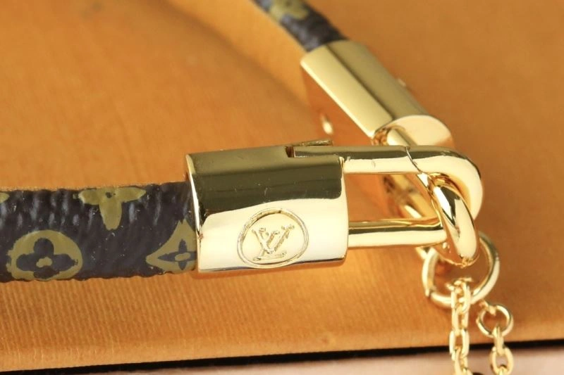 Louis Vuitton Bracelets Soft 256903