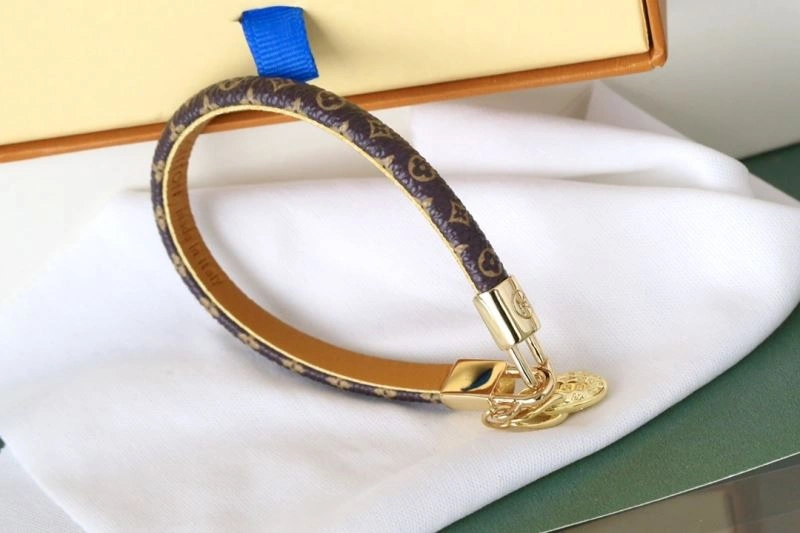 Louis Vuitton Bracelets Timeless 256898