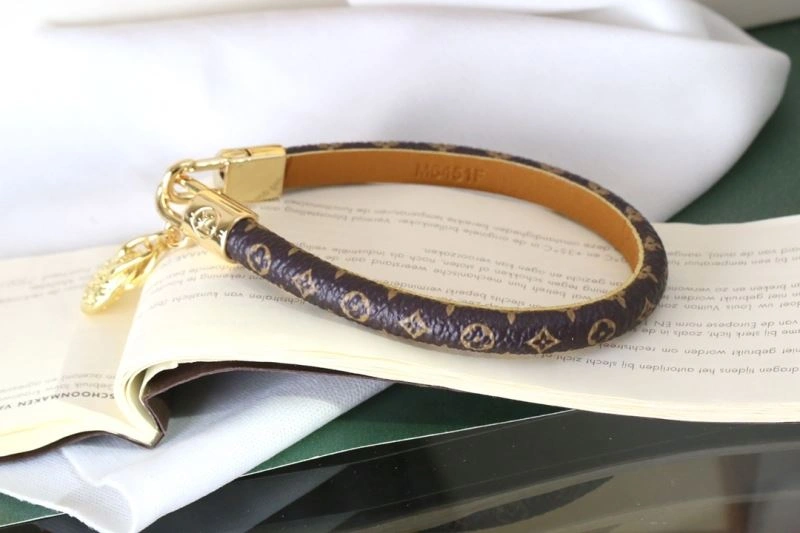 Louis Vuitton Bracelets Timeless 256898