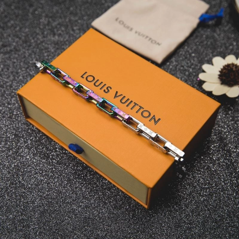 Effortless Louis Vuitton Bracelets 256873