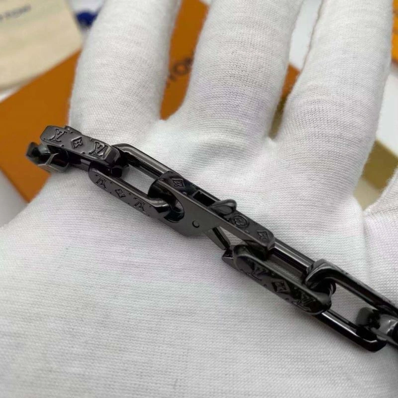 Sleek Louis Vuitton Bracelets 256881