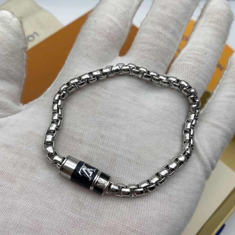 Seasonal Louis Vuitton Bracelets 256890