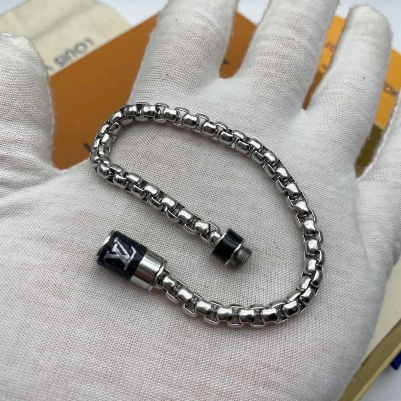 Seasonal Louis Vuitton Bracelets 256890