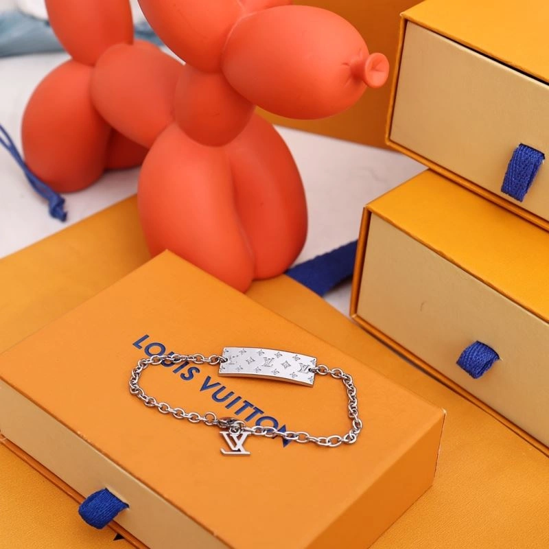 Louis Vuitton Bracelets TimelessDesign 256882