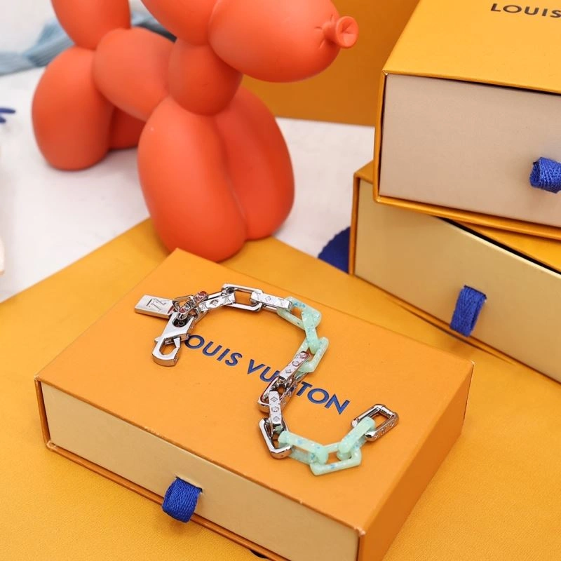 Practical Louis Vuitton Bracelets 256892
