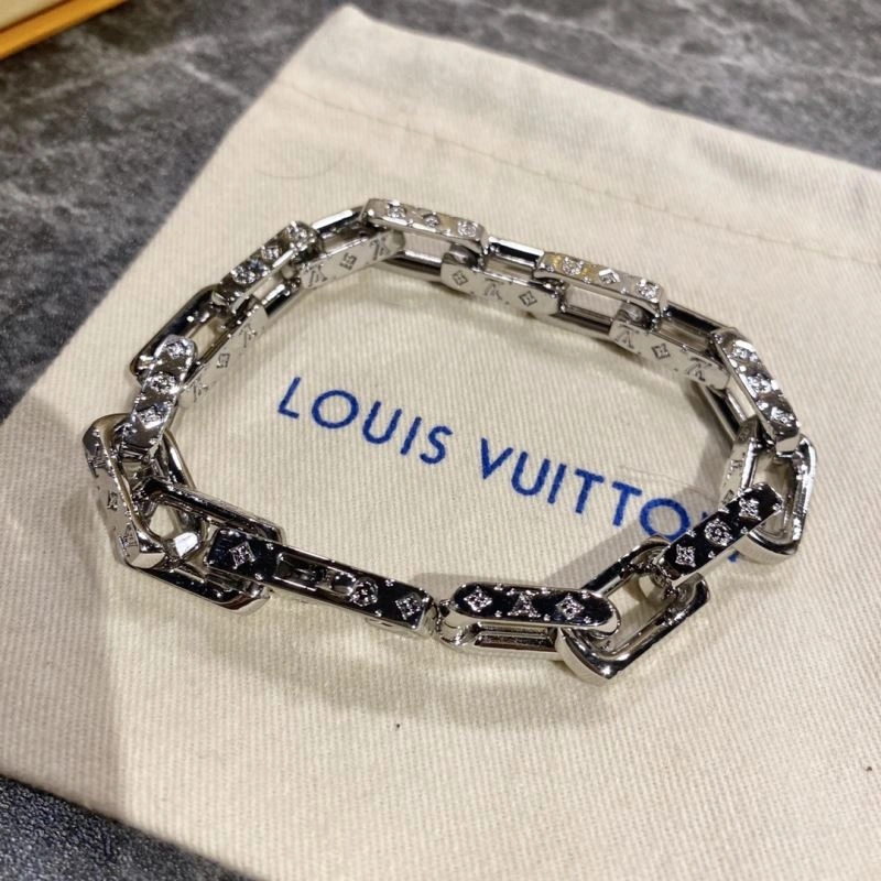 Louis Vuitton Bracelets Comfortable 256870