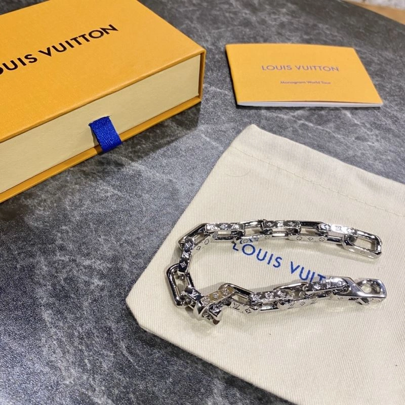 Louis Vuitton Bracelets Comfortable 256870