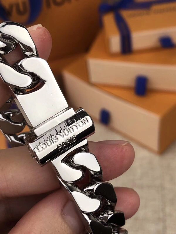 Louis Vuitton Bracelets Trendy 256869