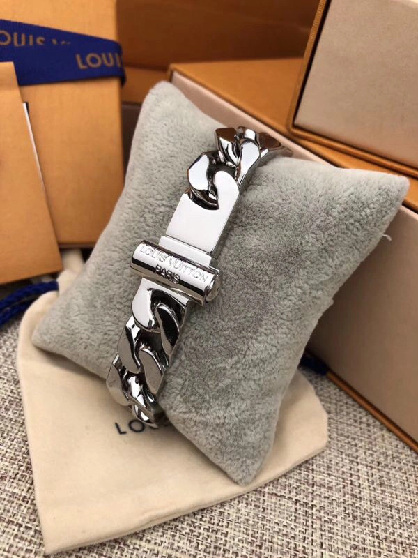 Louis Vuitton Bracelets Trendy 256869