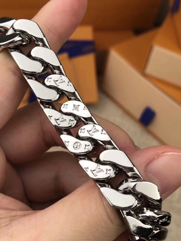 Louis Vuitton Bracelets Trendy 256869