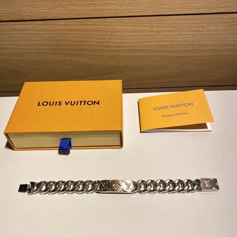 Louis Vuitton Bracelets UrbanChic 256838