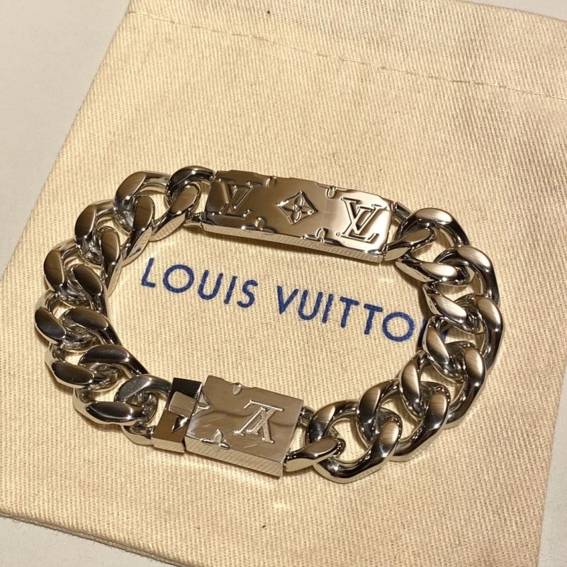 Louis Vuitton Bracelets UrbanChic 256838