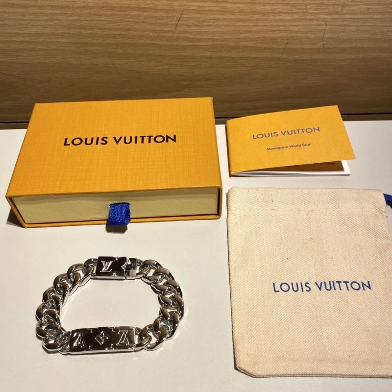 Louis Vuitton Bracelets UrbanChic 256838
