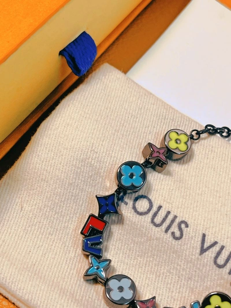 Popular Louis Vuitton Bracelets 256935