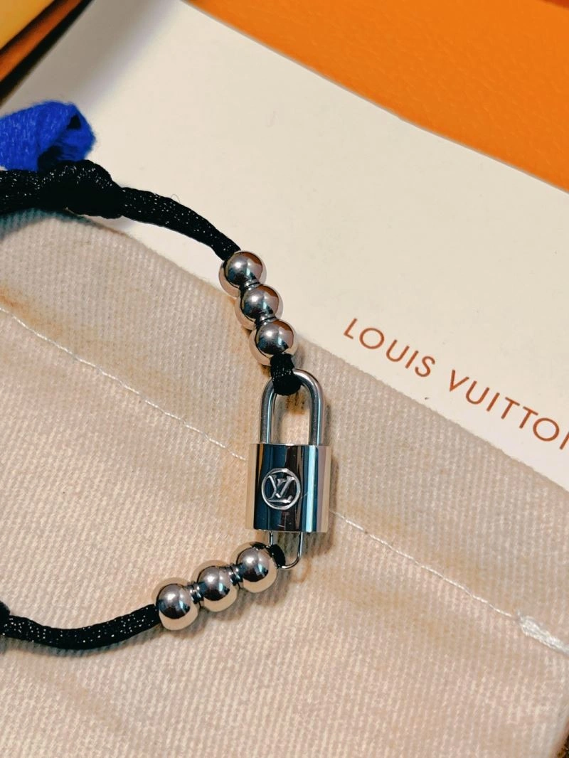 Seasonal Louis Vuitton Bracelets 256930