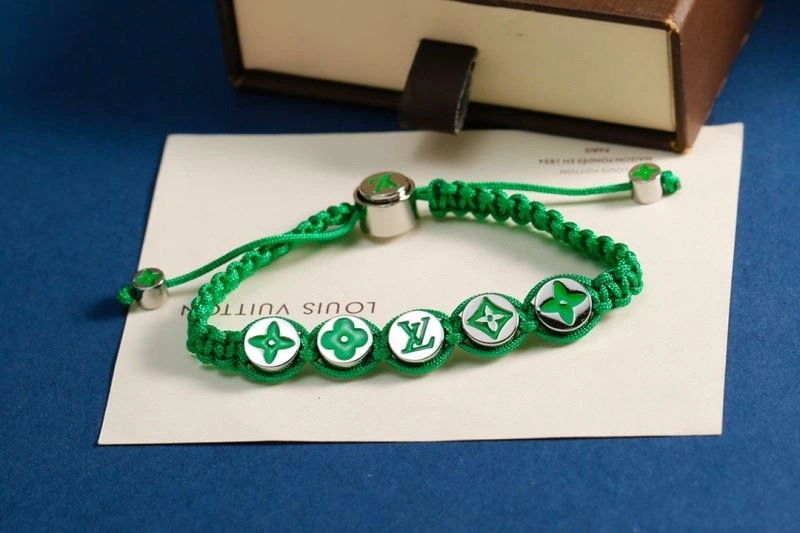 Louis Vuitton Bracelets Chic 256924