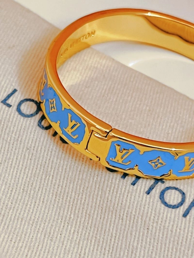 Packable Louis Vuitton Bracelets 256911