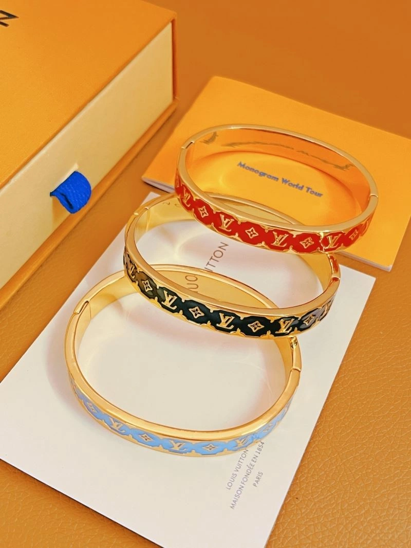 Attractive Louis Vuitton Bracelets 256937
