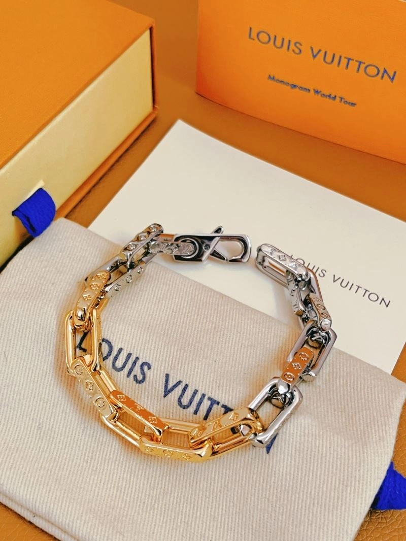 SoftTouch Louis Vuitton Bracelets 256913