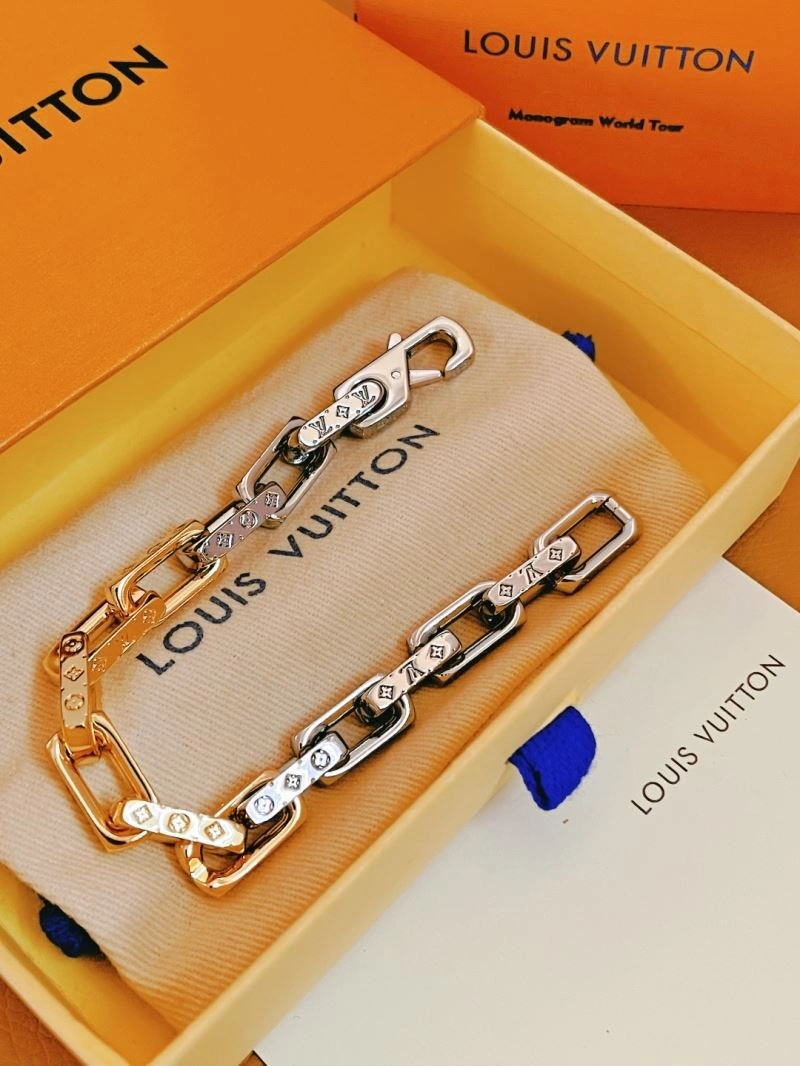 SoftTouch Louis Vuitton Bracelets 256913