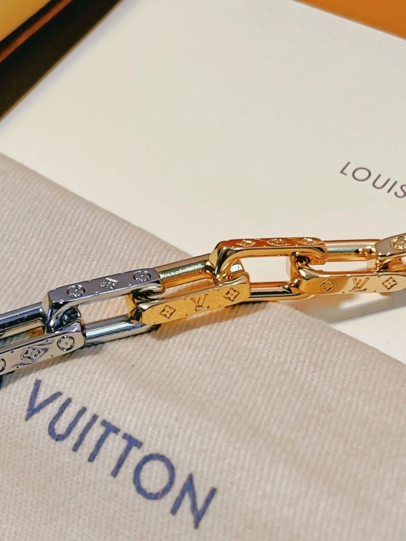 SoftTouch Louis Vuitton Bracelets 256913