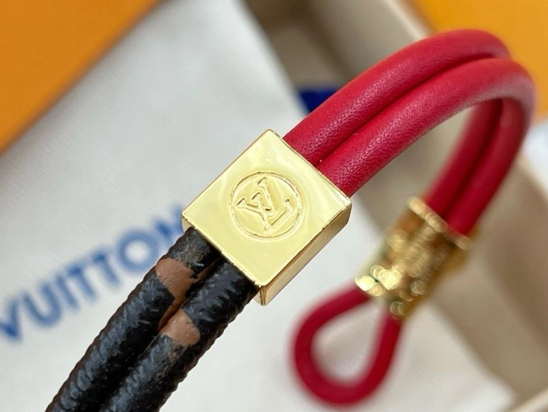 Louis Vuitton Bracelets Bold 256926