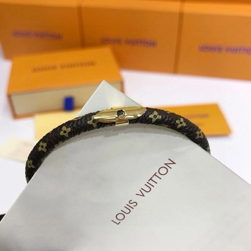 FashionForward Louis Vuitton Bracelets 256840